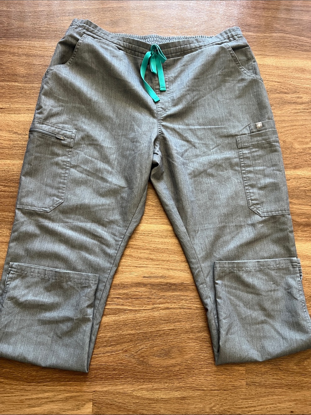 Women's Large/ Petite Straight Legs Drawstring Cargo Pants in Olive Gray